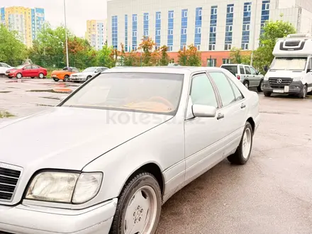 Mercedes-Benz S 320 1996 года за 3 300 000 тг. в Алматы