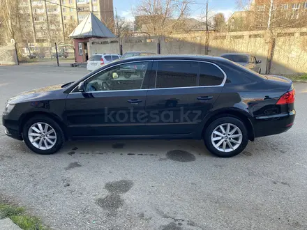 Skoda Superb 2014 годаүшін6 300 000 тг. в Усть-Каменогорск – фото 2