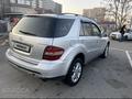 Mercedes-Benz ML 350 2006 года за 6 050 000 тг. в Алматы – фото 17