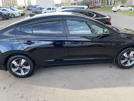 Hyundai Elantra 2019 года за 7 400 000 тг. в Астана – фото 7