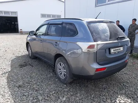 Mitsubishi Outlander 2012 года за 7 000 000 тг. в Кокшетау – фото 2