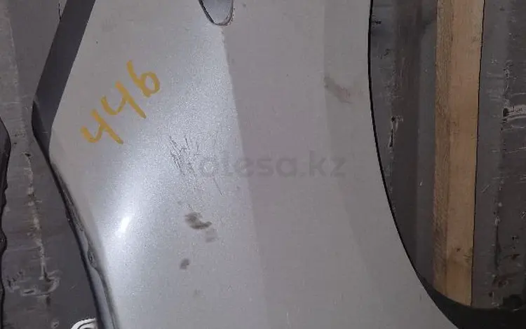 Крылья Toyota Estima за 30 000 тг. в Усть-Каменогорск