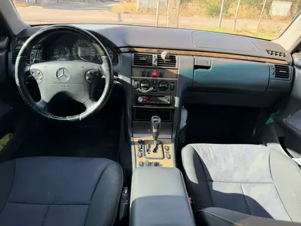 Mercedes-Benz E 280 2002 года за 5 000 000 тг. в Алматы – фото 10