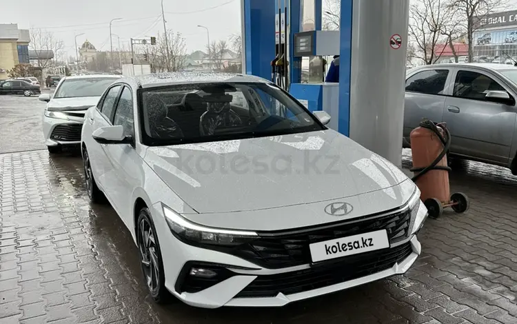 Hyundai Elantra 2023 года за 9 500 000 тг. в Шымкент