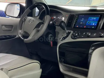 Toyota Sienna 2014 года за 11 200 000 тг. в Алматы – фото 8