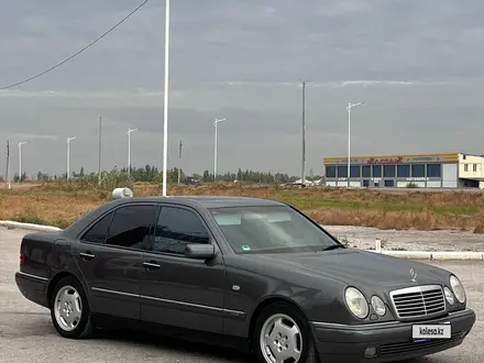 Mercedes-Benz E 280 1997 года за 4 800 000 тг. в Кызылорда – фото 3