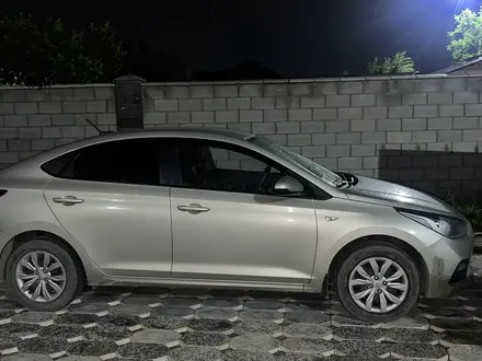 Hyundai Solaris 2019 года за 7 100 000 тг. в Алматы – фото 3