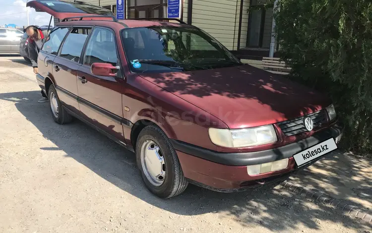 Volkswagen Passat 1994 годаүшін2 300 000 тг. в Туркестан