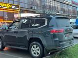 Toyota Land Cruiser 2023 года за 62 200 000 тг. в Астана – фото 4