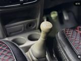 Mazda Demio 1997 года за 1 300 000 тг. в Астана – фото 4
