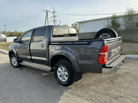 Toyota Hilux 2014 года за 12 000 000 тг. в Актобе – фото 2