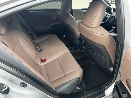 Lexus ES 250 2022 года за 21 500 000 тг. в Астана – фото 12