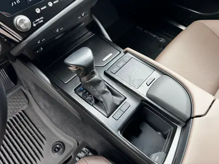 Lexus ES 250 2022 года за 21 500 000 тг. в Астана – фото 15
