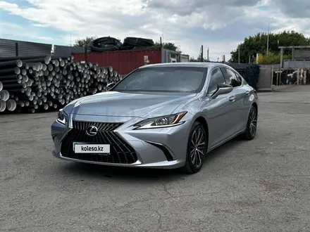 Lexus ES 250 2022 года за 21 500 000 тг. в Астана