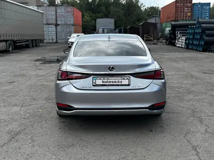 Lexus ES 250 2022 года за 21 500 000 тг. в Астана – фото 7