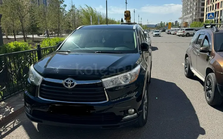 Toyota Highlander 2014 годаүшін16 300 000 тг. в Астана