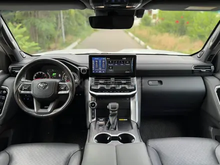 Toyota Land Cruiser 2021 года за 52 000 000 тг. в Алматы – фото 26