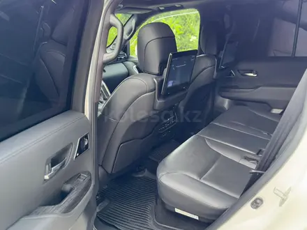 Toyota Land Cruiser 2021 года за 52 000 000 тг. в Алматы – фото 31