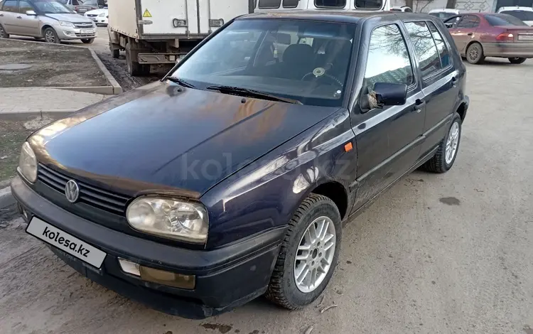 Volkswagen Golf 1994 годаүшін1 200 000 тг. в Актобе