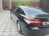 Toyota Camry 2021 года за 13 500 000 тг. в Алматы – фото 4