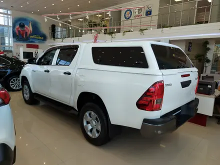 Toyota Hilux Comfort 2023 года за 25 800 000 тг. в Костанай – фото 4