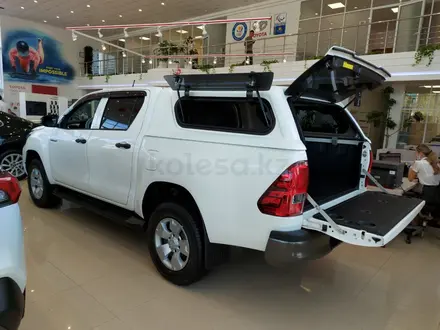 Toyota Hilux Comfort 2023 года за 25 800 000 тг. в Костанай – фото 5