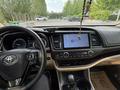 Toyota Highlander 2017 года за 14 000 000 тг. в Шымкент – фото 8