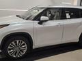 Toyota Highlander 2024 года за 42 000 000 тг. в Астана – фото 2
