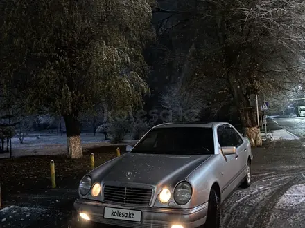 Mercedes-Benz E 280 1997 года за 3 050 000 тг. в Алматы – фото 11