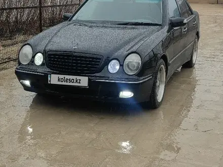 Mercedes-Benz E 320 1999 годаүшін4 900 000 тг. в Актау