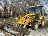 Komatsu  WB93R-5 2010 года за 17 000 000 тг. в Алматы