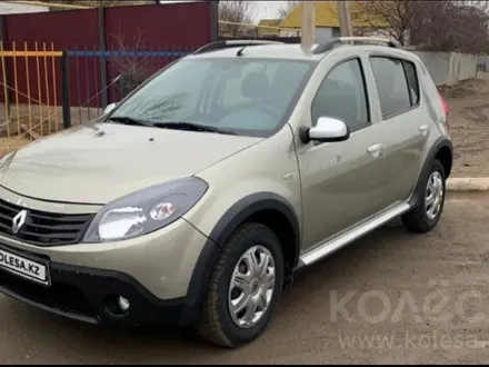 Renault Sandero Stepway 2014 года за 4 700 000 тг. в Атырау – фото 2