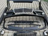 Передний Бампер AMG 6.3 Mercedes-Benz w211 за 45 000 тг. в Алматы