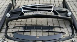 Передний Бампер AMG 6.3 Mercedes-Benz w211 за 45 000 тг. в Алматы