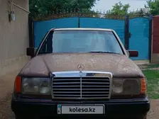 Mercedes-Benz E-Class, 1991