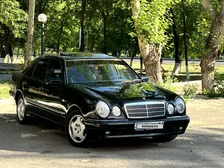 Mercedes-Benz E 280 1997 года за 2 500 000 тг. в Астана
