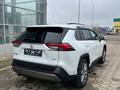Toyota RAV4 2021 года за 14 200 000 тг. в Уральск – фото 4