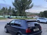 Volkswagen Golf 1993 годаүшін1 300 000 тг. в Алматы