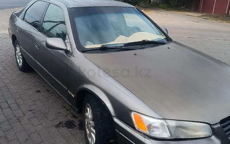 Toyota Camry 1996 годаүшін2 200 000 тг. в Тараз
