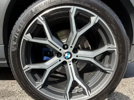 BMW X6 2021 года за 39 000 000 тг. в Алматы – фото 14