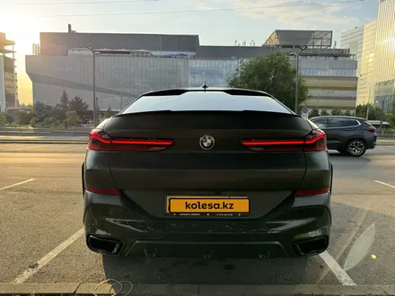BMW X6 2021 года за 39 000 000 тг. в Алматы – фото 6