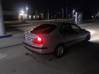 Mitsubishi Carisma, 2001