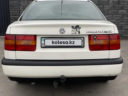 Volkswagen Passat 1995 года за 1 750 000 тг. в Алматы – фото 15