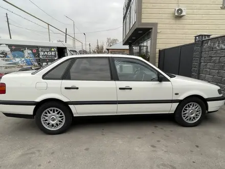Volkswagen Passat 1995 года за 1 750 000 тг. в Алматы – фото 16