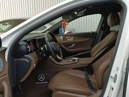 Mercedes-Benz E 300 2017 года за 13 868 100 тг. в Актобе – фото 8