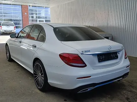 Mercedes-Benz E 300 2017 года за 13 868 100 тг. в Актобе – фото 6