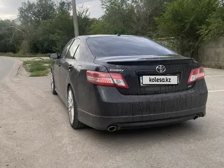 Toyota Camry 2010 года за 7 500 000 тг. в Актобе – фото 8