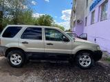 Ford Escape 2005 годаfor3 500 000 тг. в Караганда – фото 2