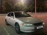 Toyota Camry 2000 года за 3 600 000 тг. в Семей