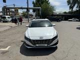 Hyundai Elantra 2021 годаfor10 500 000 тг. в Алматы